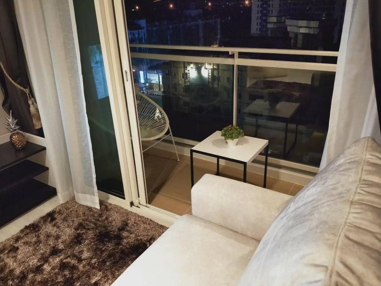 Veranda Residence Pattaya By Sea Джомтьєн-Біч Номер фото